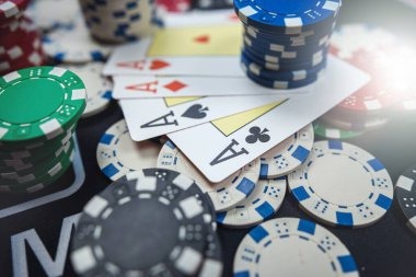 Multiple tables available Multiple live blackjack tables with different dealer and table limits